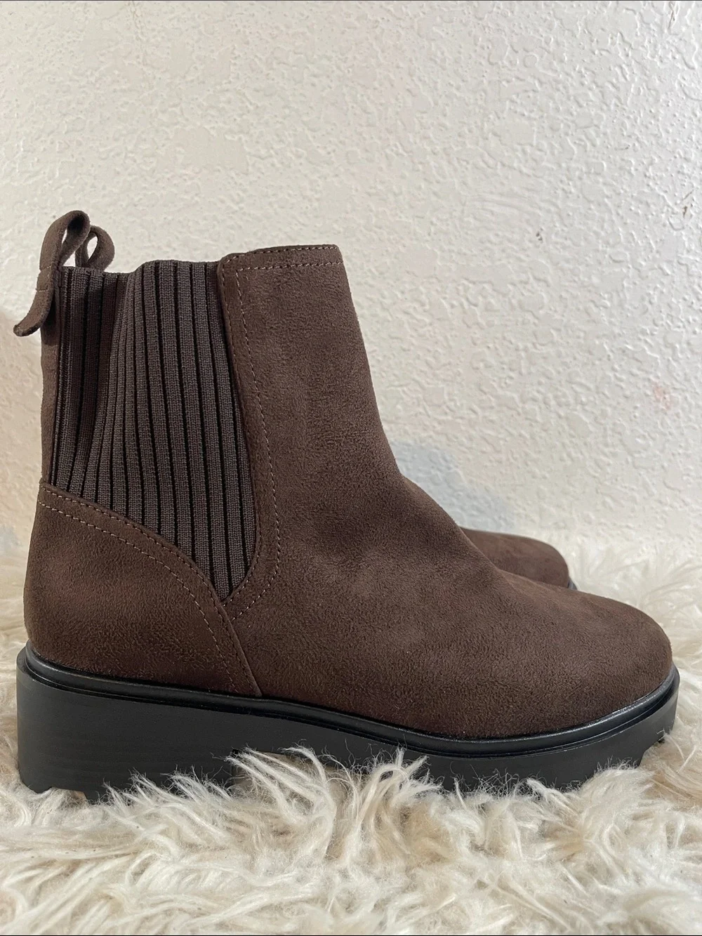 KENSIE Emily Chelsea Boot Dark Brown Round Toe Size 10 NEW
